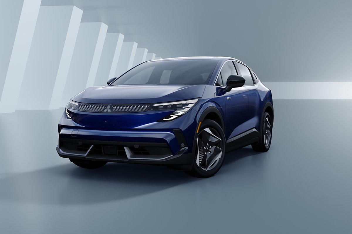 Mitsubishi Eclipse Sportback EV 2027 de trois quarts avant, SUV compact électrique destiné aux États-Unis et au Canada
