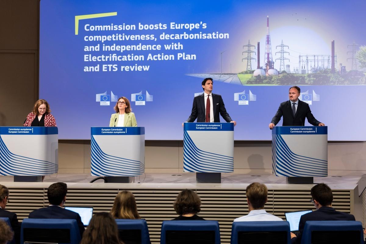 Conférence de presse du 17 juillet 2026 à Bruxelles présentant le Plan d'action pour l'électrification et la révision de l'ETS de la Commission européenne